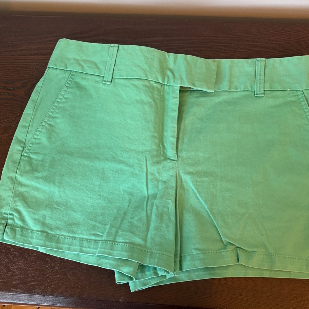 Lot of 7 Pairs Women’s Shorts size 8 (Loft Crown & Ivy and Old Navy) - Picture 5 of 9